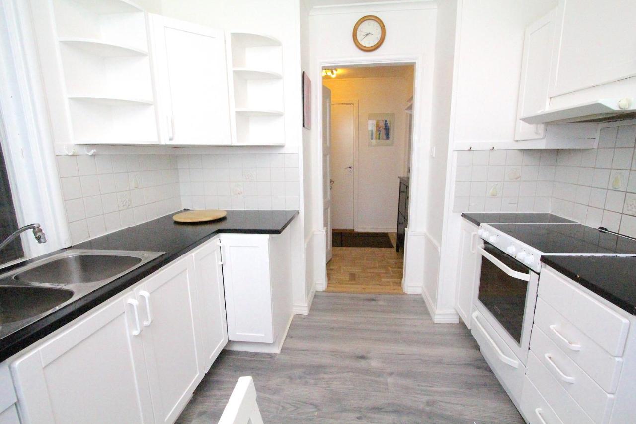 Tallkrogen Romantic House - Upper Or Lower Apartment Stockholm Ngoại thất bức ảnh