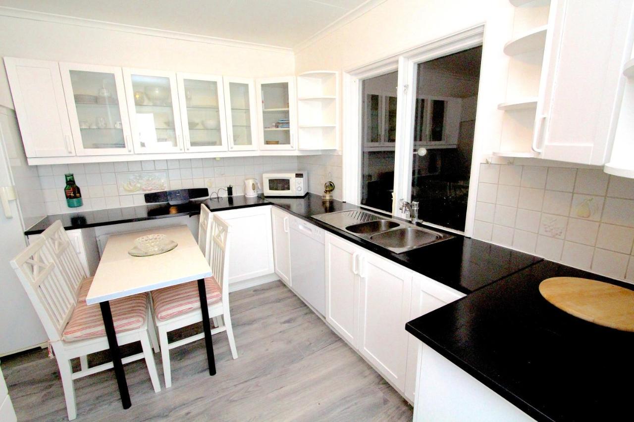 Tallkrogen Romantic House - Upper Or Lower Apartment Stockholm Ngoại thất bức ảnh