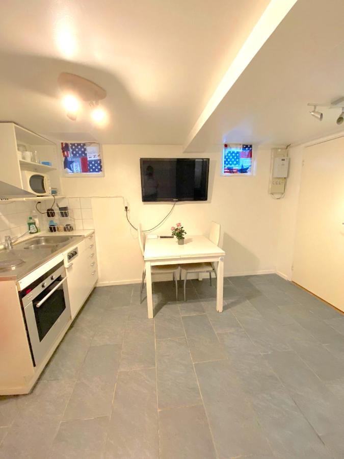 Tallkrogen Romantic House - Upper Or Lower Apartment Stockholm Ngoại thất bức ảnh