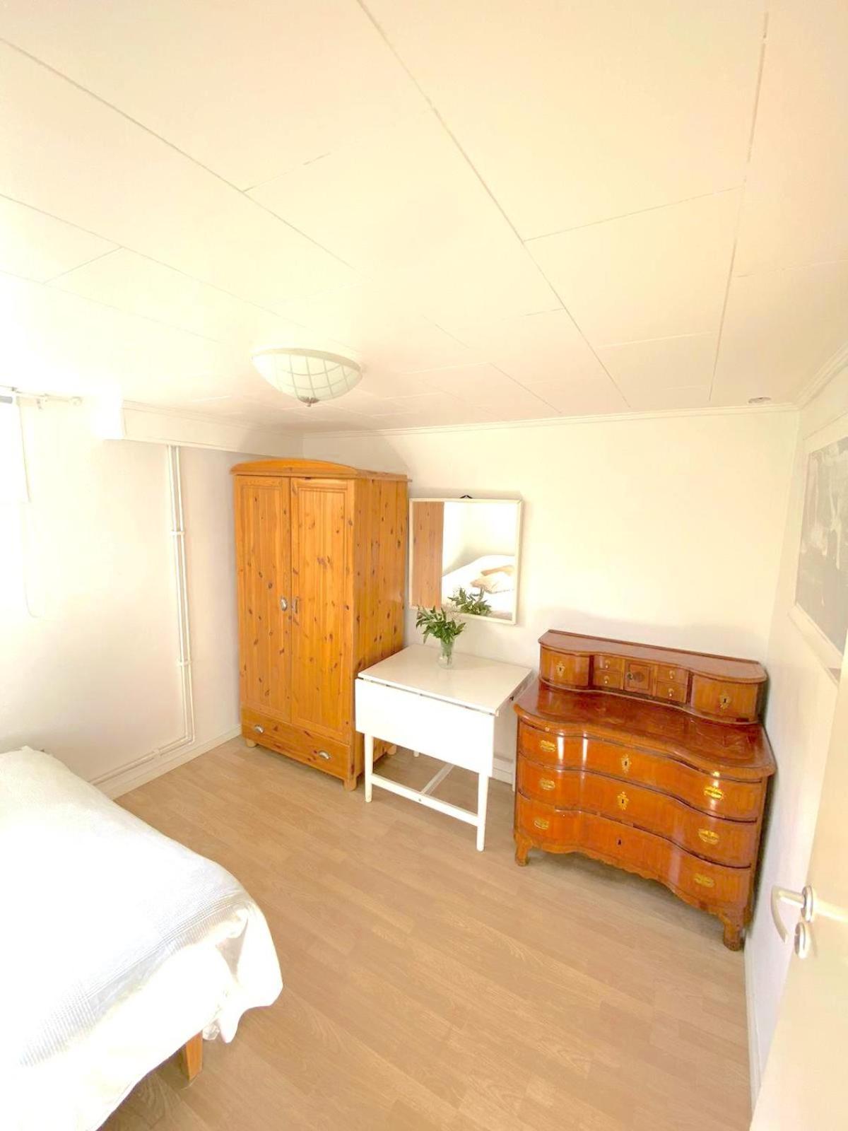 Tallkrogen Romantic House - Upper Or Lower Apartment Stockholm Ngoại thất bức ảnh