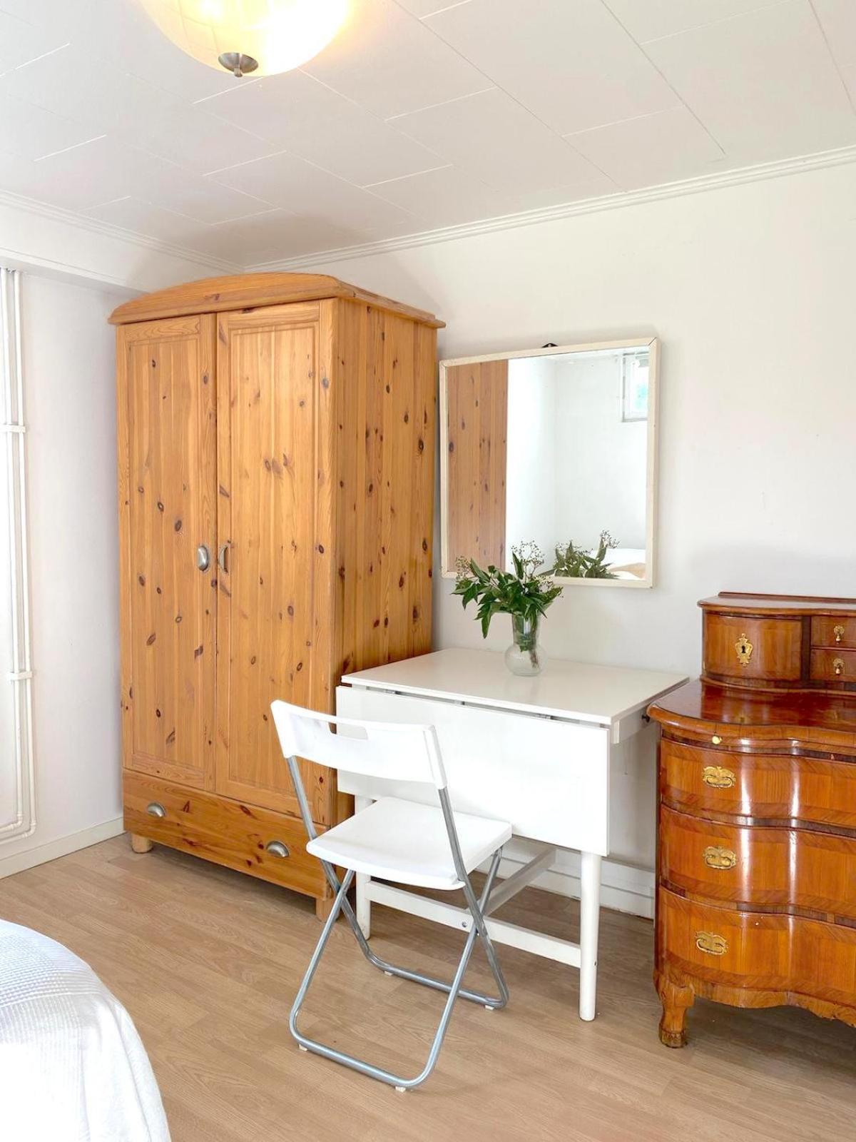 Tallkrogen Romantic House - Upper Or Lower Apartment Stockholm Ngoại thất bức ảnh