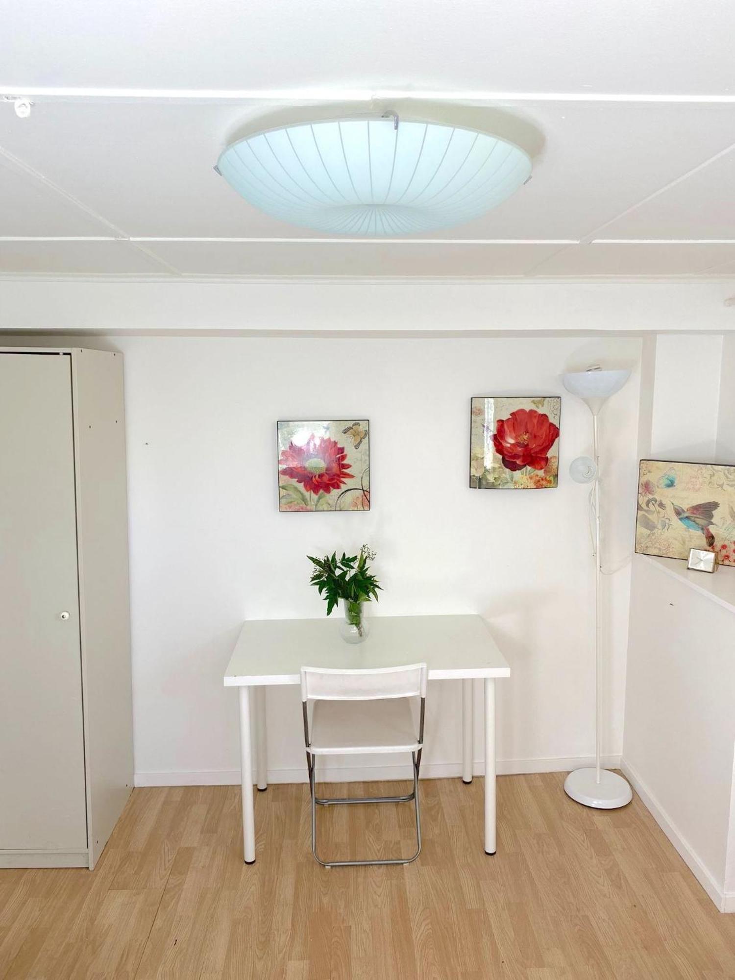 Tallkrogen Romantic House - Upper Or Lower Apartment Stockholm Ngoại thất bức ảnh