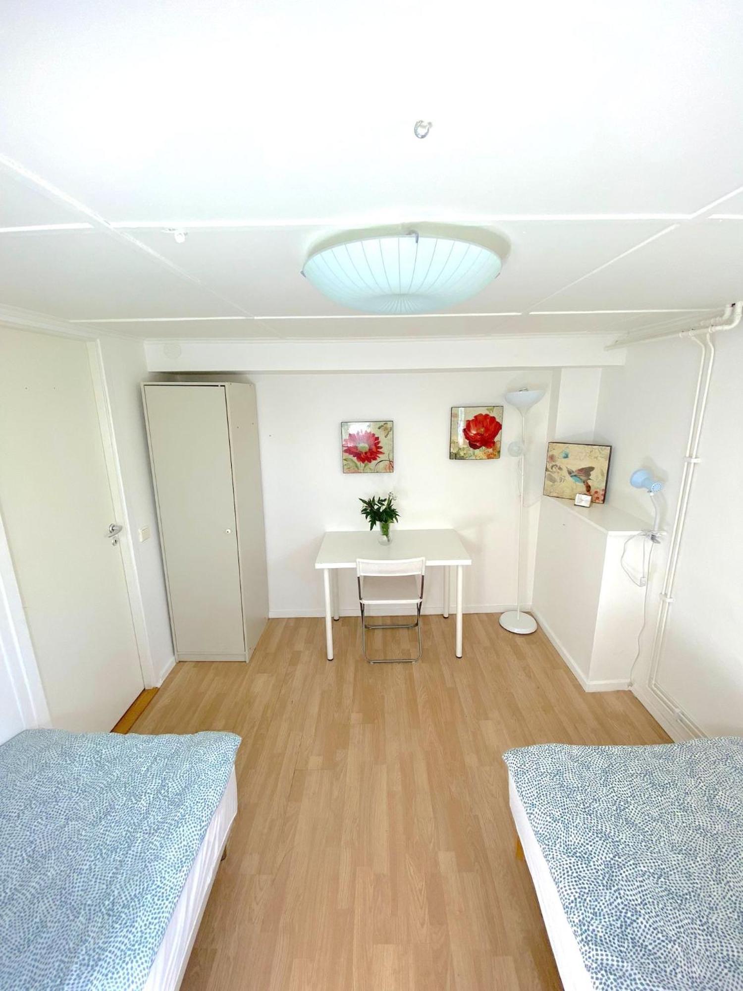 Tallkrogen Romantic House - Upper Or Lower Apartment Stockholm Ngoại thất bức ảnh