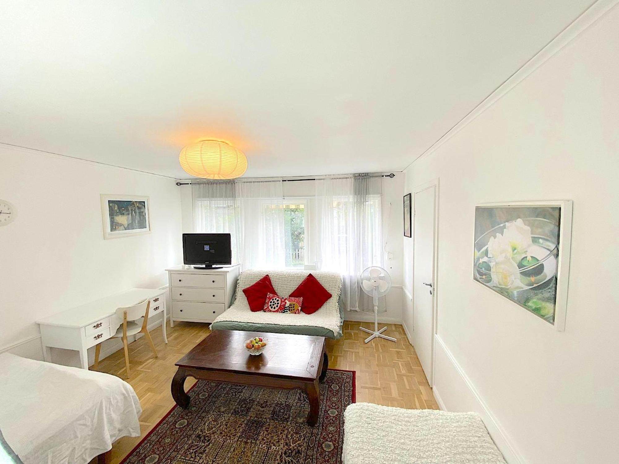 Tallkrogen Romantic House - Upper Or Lower Apartment Stockholm Ngoại thất bức ảnh