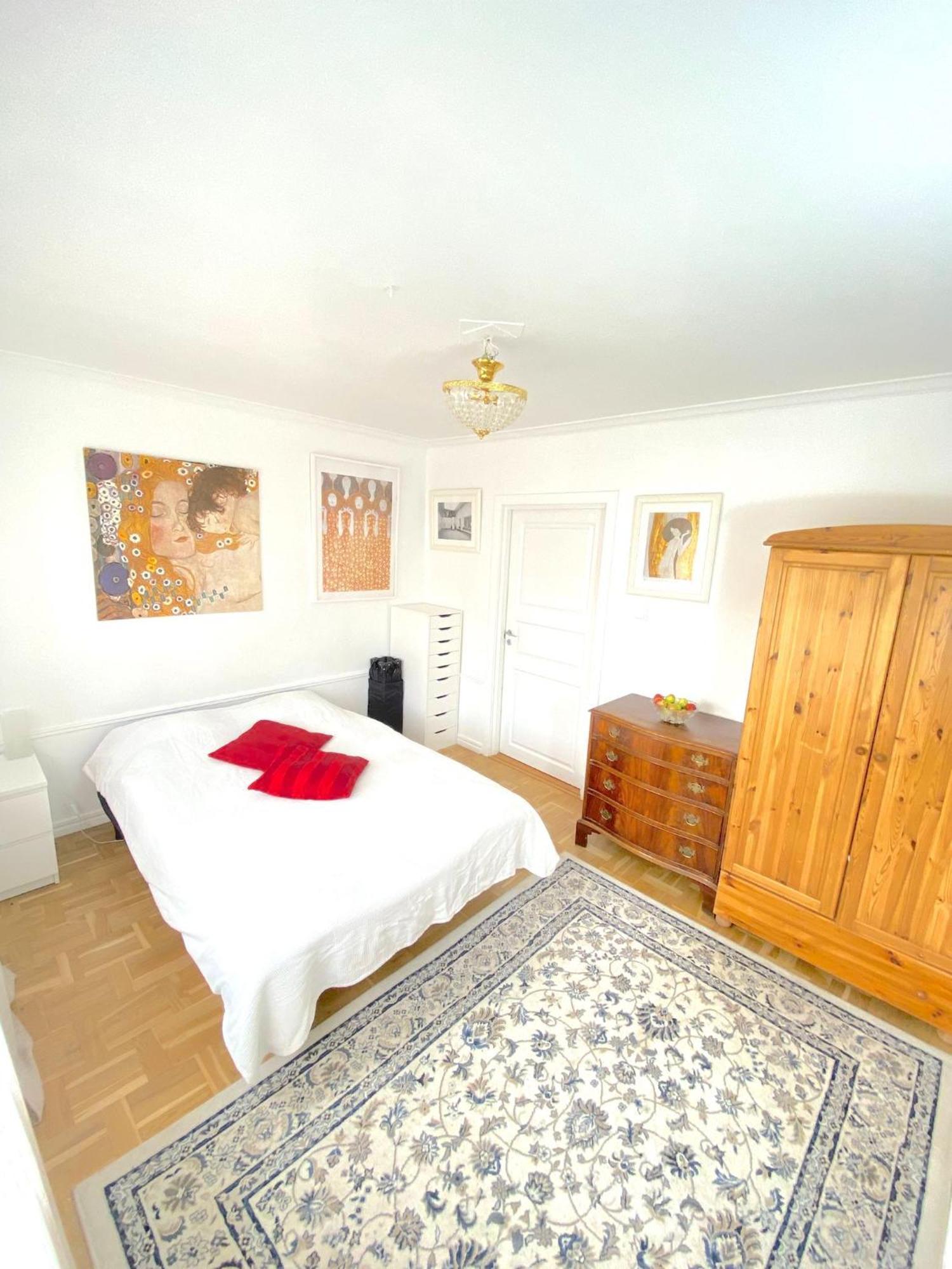 Tallkrogen Romantic House - Upper Or Lower Apartment Stockholm Ngoại thất bức ảnh